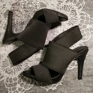 Simply vera black heals
